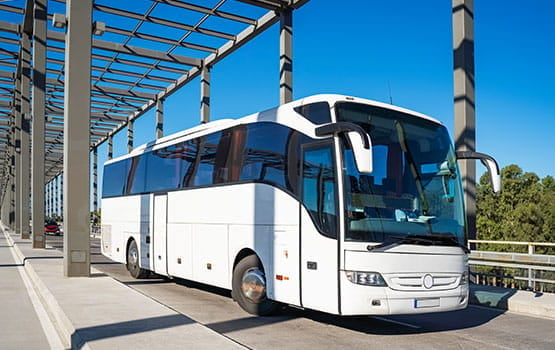 Bus navette blanc Parc des expositions de villepinte