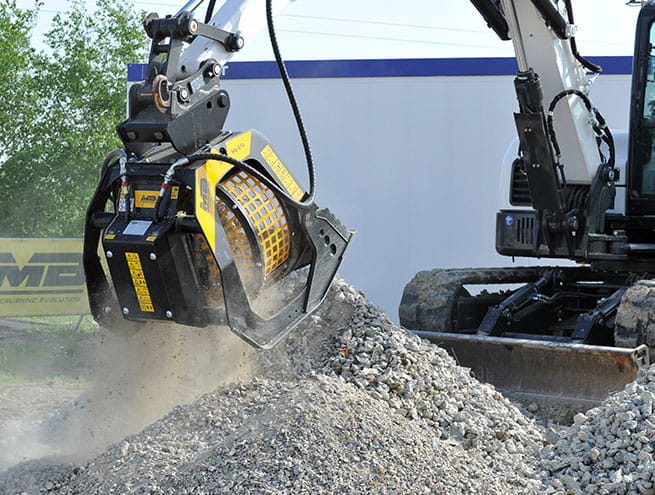 Demolition and earthmoving machine on INTERMAT